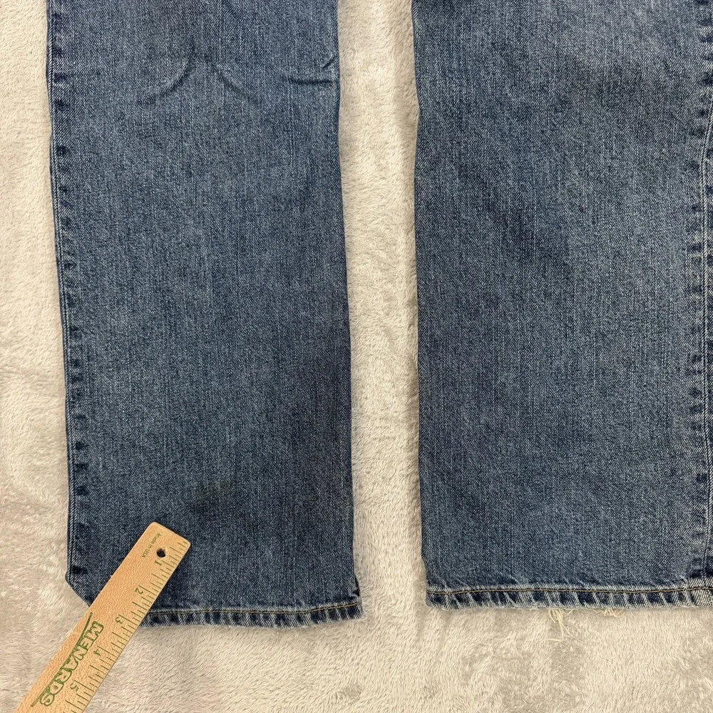 Levis very slight